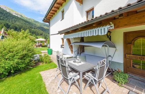 Sankt Anton am Arlberg Apartment | 57 m² Apartment ∙ 2 bedrooms ∙ 4 guests