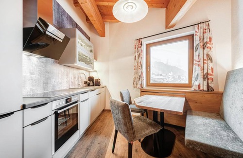 Sankt Anton am Arlberg Apartment | 57 m² Apartment ∙ 2 bedrooms ∙ 4 guests