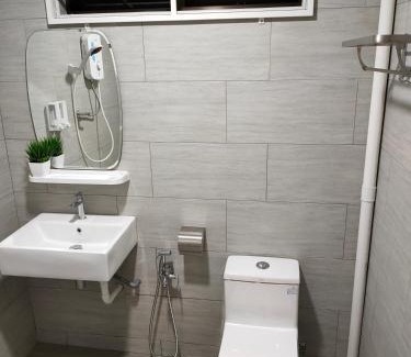 Taman Kota Laksamana House | 58 Kota Laksamana - Near Jonker Street for 10 to 15 Pax