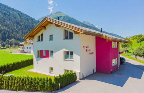 Pettneu am Arlberg Apartment | 58 m² Apartment ∙ 2 bedrooms ∙ 5 guests