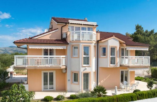 Okrug Gornji Apartment | 58 m² Apartment ∙ 2 bedrooms ∙ 5 guests