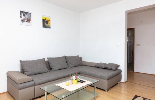 Pirovac Apartment | 58 m² Apartment ∙ 2 bedrooms ∙ 4 guests