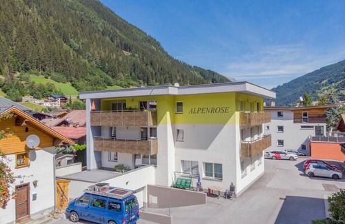 See Apartment | 58 m² Apartment ∙ 2 bedrooms ∙ 4 guests