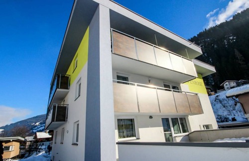 See Apartment | 58 m² Apartment ∙ 2 bedrooms ∙ 4 guests