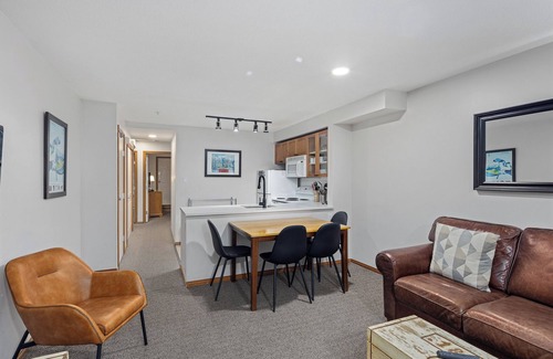 Village North House | 59 Glaciers Reach this 2br home has a hot tub & pool in Whistler Village