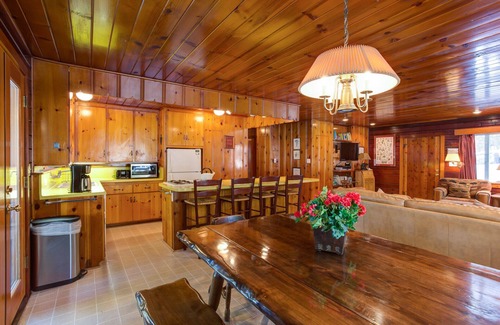 North Wawona Cabin | (59) Hansen Cabin at The Redwoods In Yosemite