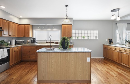 Roseland House | 5bd-3 miles to ND-Theater-Arcade-Firepit