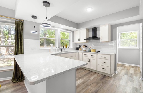 North Raleigh House | 5BD Raleigh Delight - BBQ, Billiards & Backyard