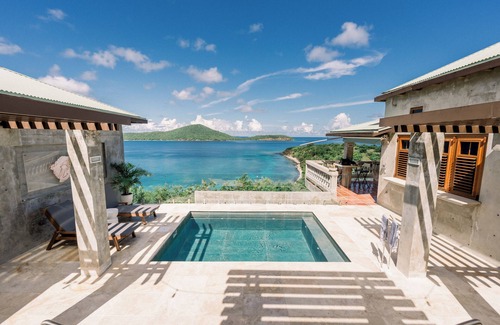 Playa Sardinas I House | 5BR/4.5BA Beachfront Retreat @Culebra, Puerto Rico w. heated pool