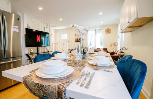 Falls Church House | 5BR/4BA HomeI Backyard in VA!