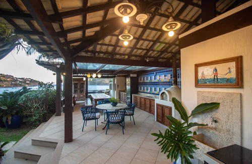 Regiao dos Lagos Villa | 5BR Beachfront Villa with Daily Staff – Ideal for Families & Groups