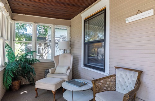 Midway House | 5BR Gem Near Allianz Field + Theater & Backyard