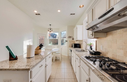 North Richland Hills House | 5BR Oasis w/Hot Tub, Pool, Gym, Movie Theater & Game Room