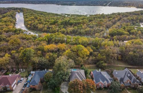 Rowlett House | 5BR Oasis w Pool Steps from Lake Ray Hubbard