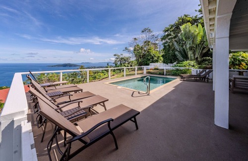 Estate Caret Bay House | 5BR Villa w/pool in peaceful residential neighborhood