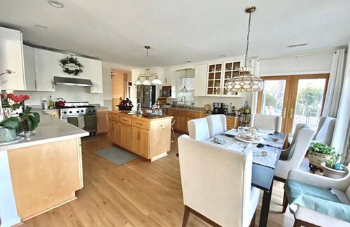 Kinsale House | 5BR WATERFRONT HOUSE w/dock- Family getaway