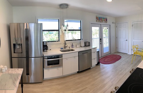 Cape Breezes House | 5G internet! Work from home here!Bay front, 3 bdrm, 2 bath, Dock for your boat