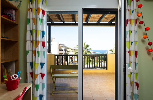 Panormos Apartment | 5m walk to sandy beach, restaurants & shops!