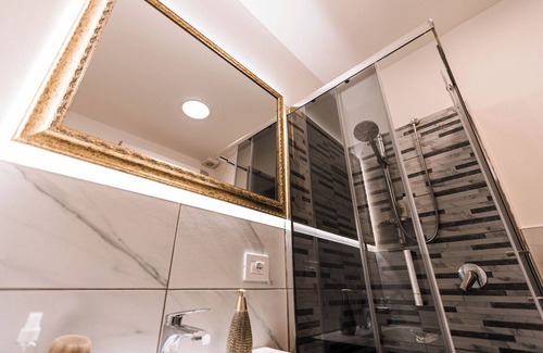 Bergamo Apartment | [5min from Città Alta] elegant and chic apartment