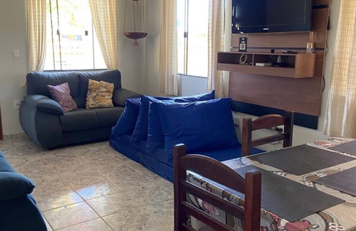 Rio das Ostras House | 5min from the beach, Mon 24h, WI-FI, AC and Gar, Rio das ostras-RJ