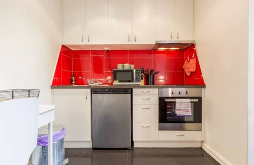 Fitzroy Apartment | 5MOOR · Studio Apartment in the heart of Fitzroy