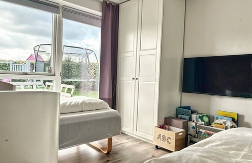 Odense Condo | 5pers priv entr 3BR TV kitchnette bath-city/nature