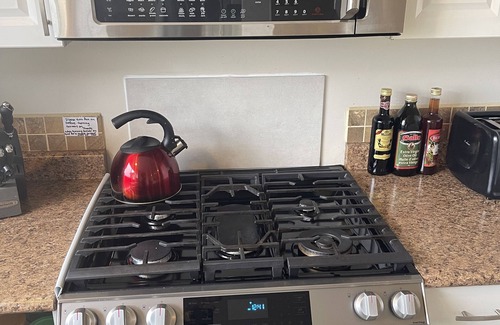 Delta House | 5Star House 3 or 4bdrm sleeps 6 or10 (clean/Pet Friendly) 30% monthly Discount