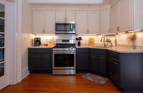 Troy House | 5th and Grand - Lovingly Restored Brownstone Troy NY Unit 1