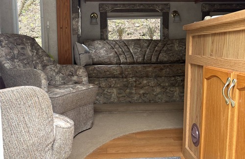 Mc Carr House | 5th Wheel RV On Permanent Site ,Near Hatfield McCoy Sites