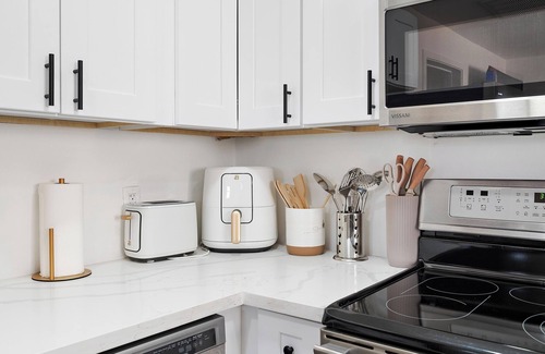 Alhambra House | 6.5 miles from Downtown Phoenix
