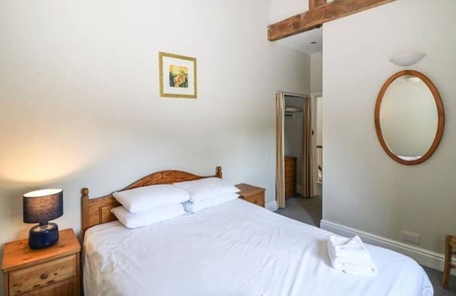 Newton Grange Cottage | 6 Beautiful Holiday Cottages in the heart of the Peak District (Sleeps up to 30)