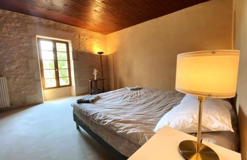 Saint-Hilaire-d'Ozilhan Other | 6 Bedroom Agritourism property in Saint-Hilaire-d'Ozilhan