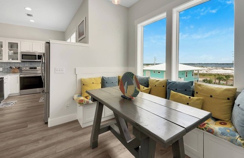 Navarre Beach House | 6 Bedroom/4 full baths/3 half baths/Gulf View/ Blu Vue