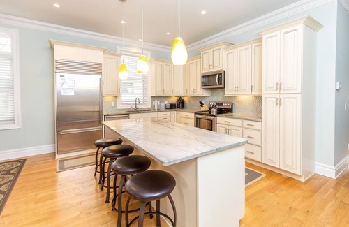 Country Club Estates House | 6 Bedroom, 6 1/2 Baths, Front Porch, 2 Balconies and Back Patio