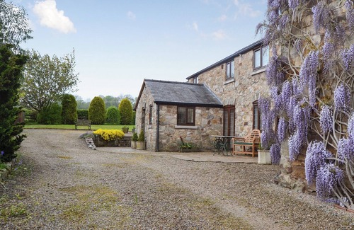 Weston Rhyn Cottage | 6 bedroom accommodation in Weston Rhyn, near Oswestry