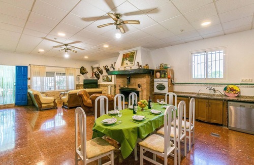 Lucena House | 6 bedroom amazing home in Lucena