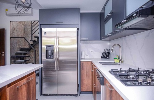 Zona Rosa Apartment | 6 Bedroom Combo Both Penthouses Lleras Both Roof Decks