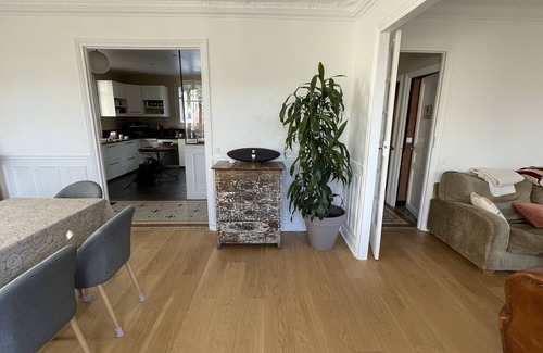Le Vieux Saint-Maur House | 6 bedroom detached family home with large garden 10 minutes from Paris