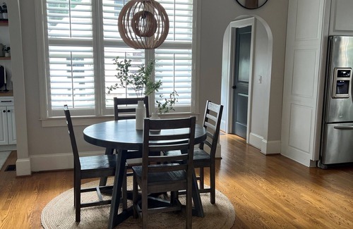 Dilworth House | 6-bedroom Home in Heart of Dilworth in Charlotte