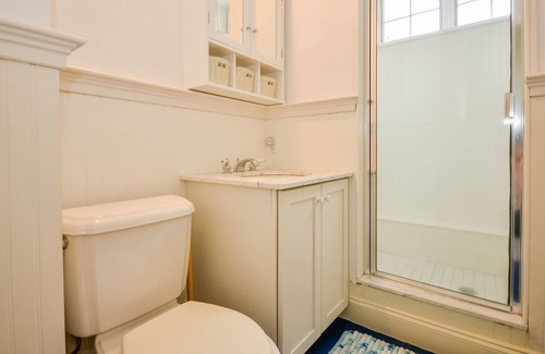 Marion Center House | 6 Bedroom With Access to Silvershell Beach