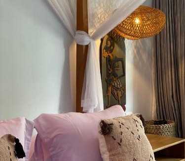 Sewon Villa | 6 Bedrooms Villa with Private Pool - Omah Dingoto