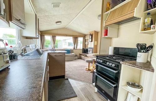 Mappleton House | 6 berth caravan at Skipsea Sands in Yorkshire ref 41146SF
