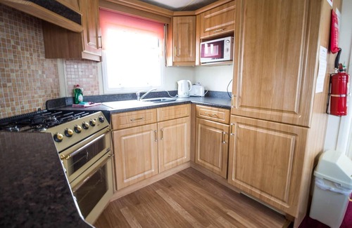 Hunstanton House | 6 berth pet friendly caravan in Hunstanton by the beach ref 13001L