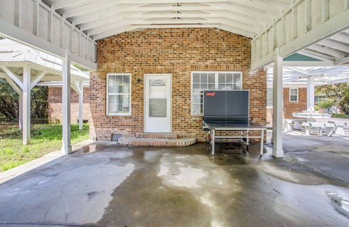 Myrtle Beach Cottage | 6 Mi to Boardwalk: Myrtle Beach Golfer's Retreat!