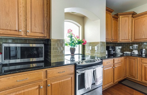 Green Valley Ranch House | 6 Mi to DIA: Spacious Home w/Backyard in Denver!