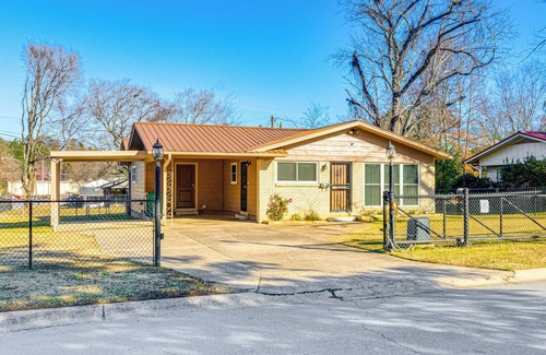 Little Rock House | 6 Mi to Dtwn: Charming Home in Little Rock
