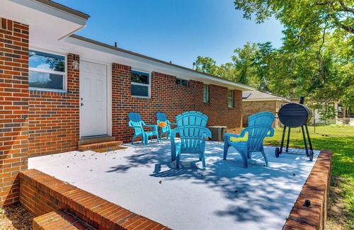 Northeast Pensacola House | 6 Mi to Dtwn Pensacola: Family-Friendly Gem!