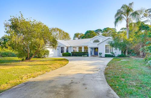 Indian River Estates House | 6 Mi to Dtwn Pet-Friendly Retreat in Fort Pierce!