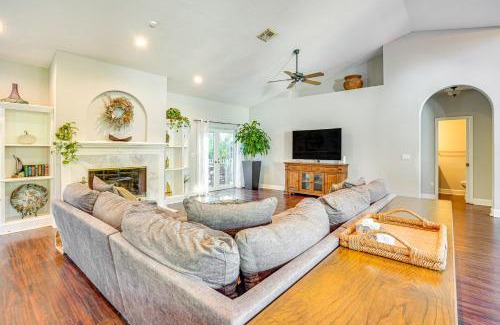 Indian River Estates House | 6 Mi to Dtwn Pet-Friendly Retreat in Fort Pierce!
