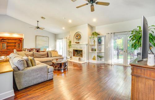 Indian River Estates House | 6 Mi to Dtwn Pet-Friendly Retreat in Fort Pierce!